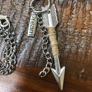 Silver arrow necklace